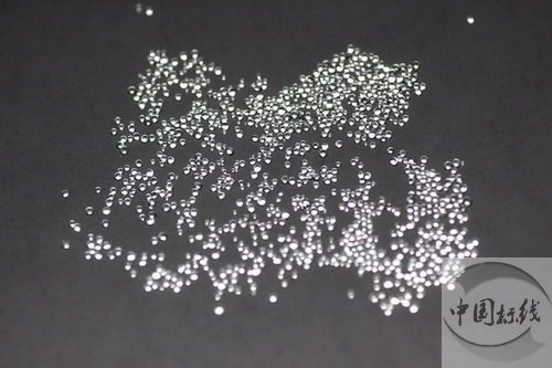 高陵金属表面处理厂喷砂玻璃微珠清理